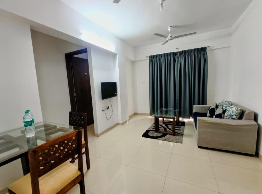 Ornate Service Apartments Πούνε Εξωτερικό φωτογραφία